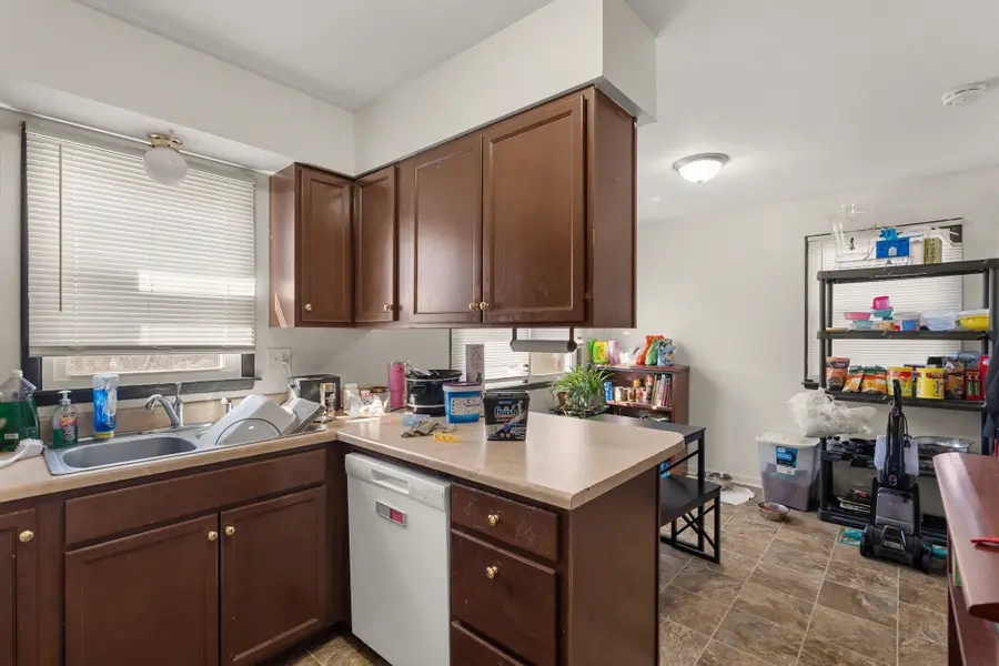 612 Mckinley Avenue, Des Moines, IA 50315 - #2