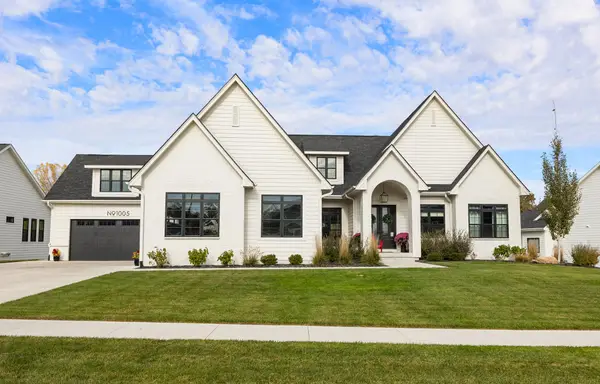 1005 W Aspen Ridge Circle, Polk City, IA 50226