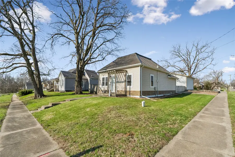 Address Withheld By Seller, Oskaloosa, IA 52577 - #2