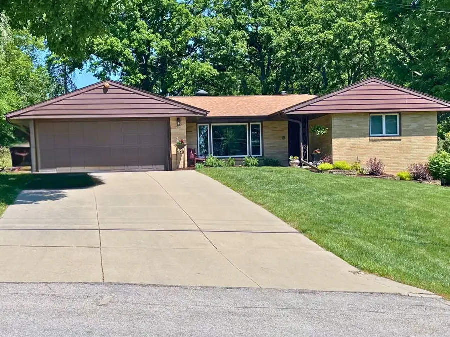 6735 NW Timberline Drive, Des Moines, IA 50313 - #2