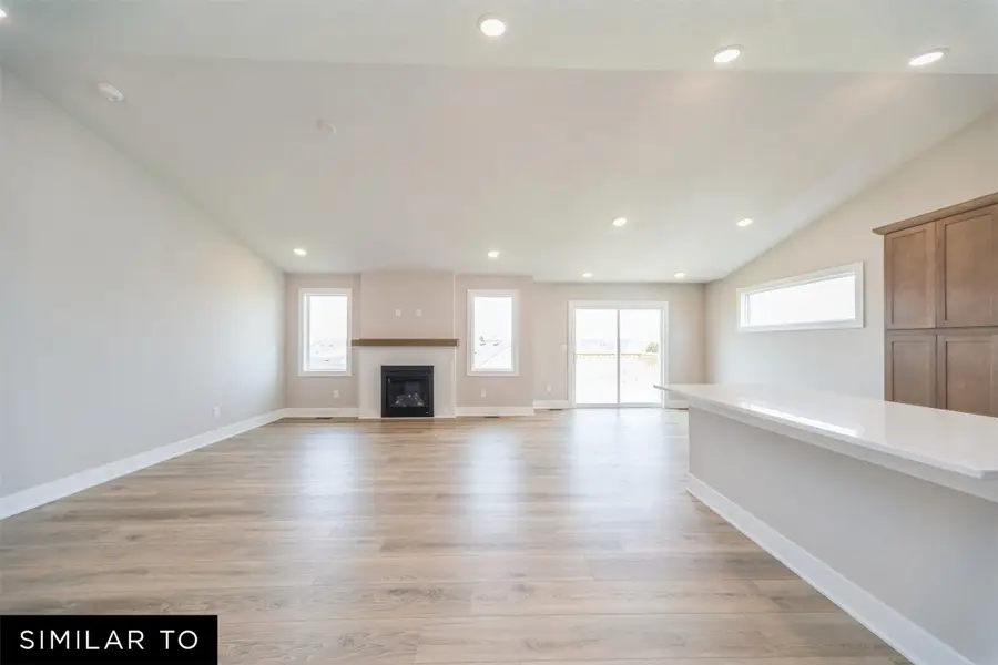 5516 NE Briarwood Drive, Ankeny, IA 50021 - #3