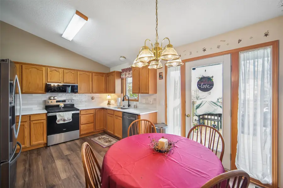 5143 69th Street, Urbandale, IA 50322 - #3