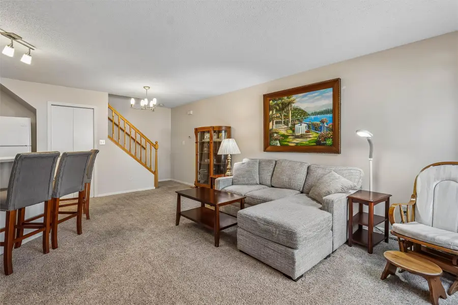 1035 68th Street #6, West Des Moines, IA 50266 - #3