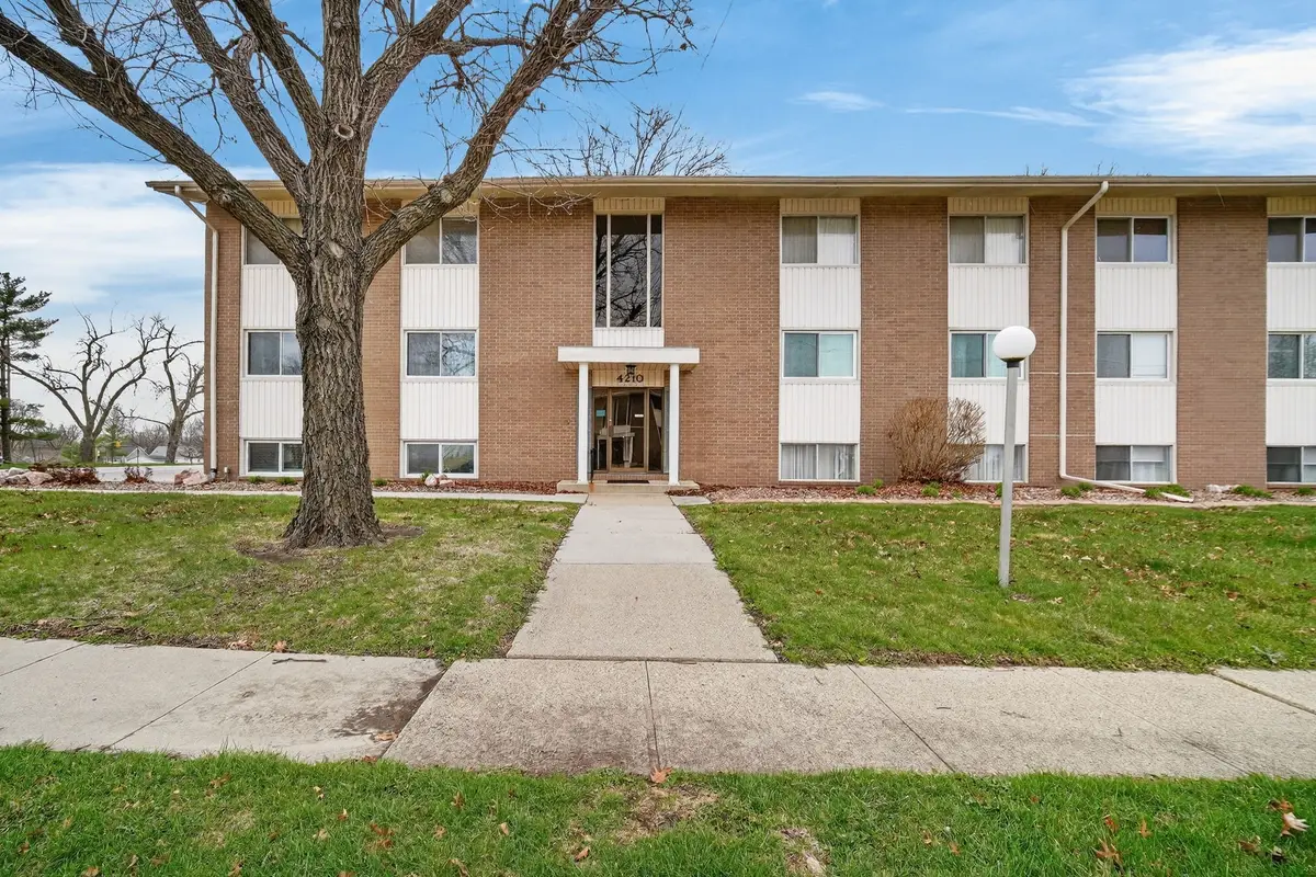 4210 62nd Street #3, Urbandale, IA 50322 - #1