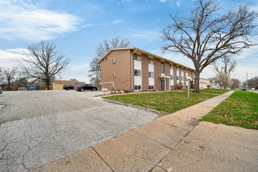 4210 62nd Street #3, Urbandale, IA 50322 - #3