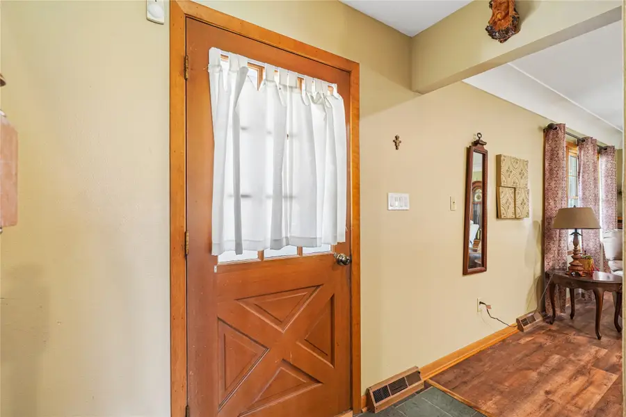 3515 Truber Place, Des Moines, IA 50315 - #3