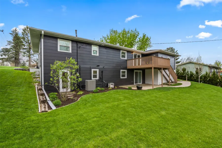 2501 Reyclif Drive, Marshalltown, IA 50158 - #2