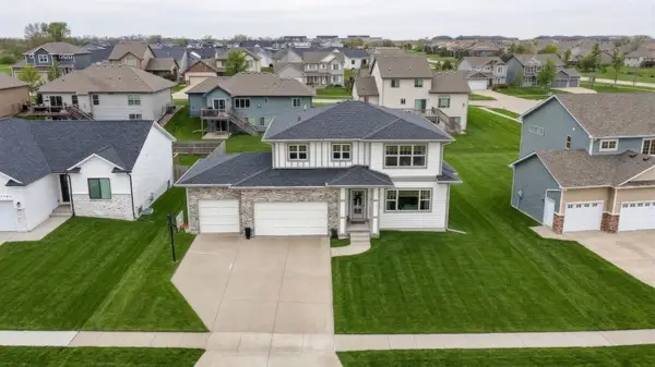 1194 89th Street, West Des Moines, IA 50266