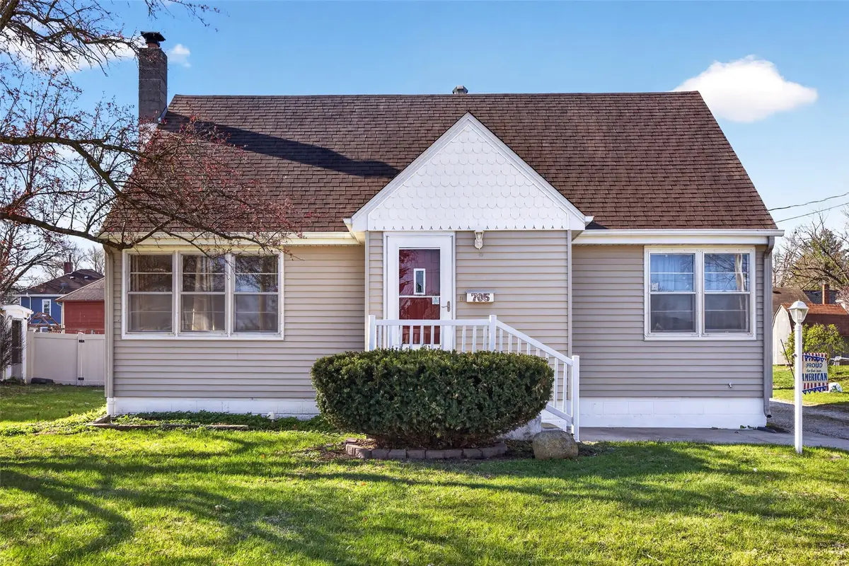 705 W Boston Avenue, Indianola, IA 50125 - #1