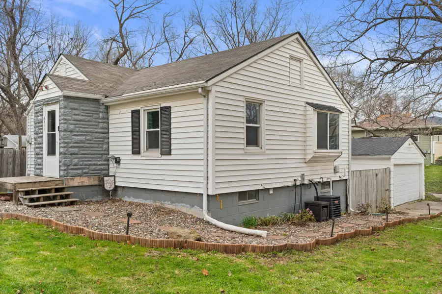 6811 SW 13th Street, Des Moines, IA 50315 - #3