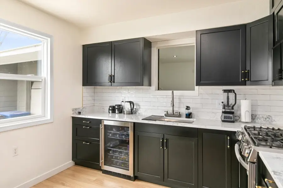 2930 E Jefferson Avenue, Des Moines, IA 50317 - #2