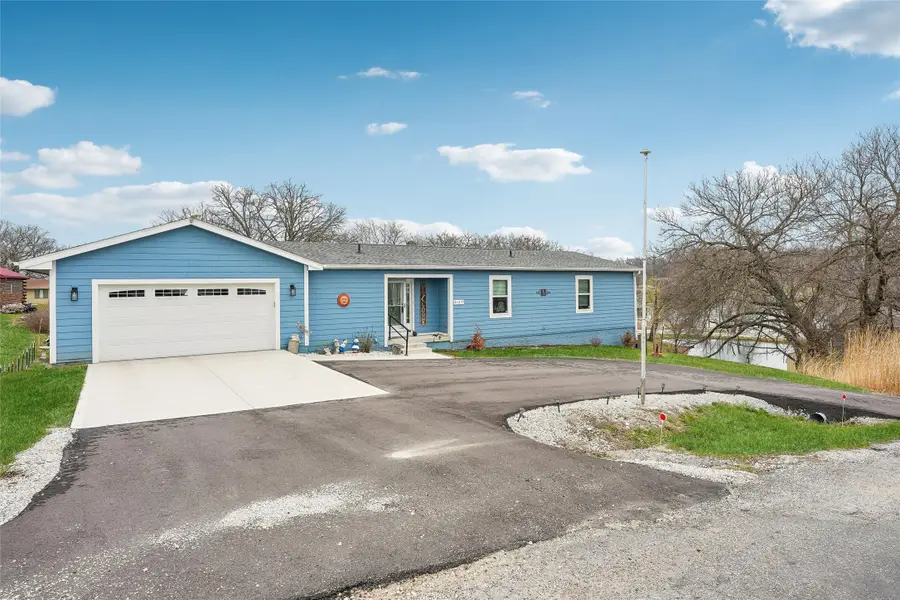 8137 Ivy Street, Dexter, IA 50070 - #2