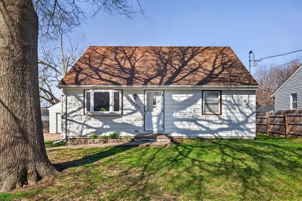 2400 E 39th Court, Des Moines, IA 50317