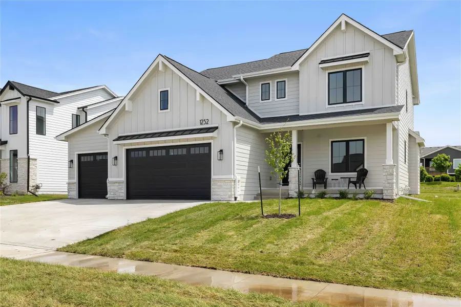 1252 S Radley Street, West Des Moines, IA 50266 - #2