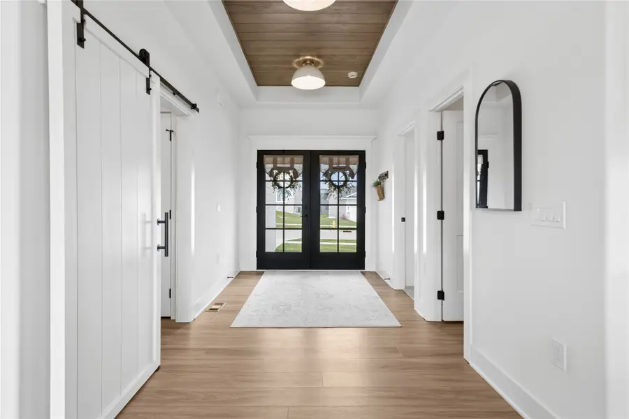 40 NW Valleyview Drive, Waukee, IA 50263 - #2