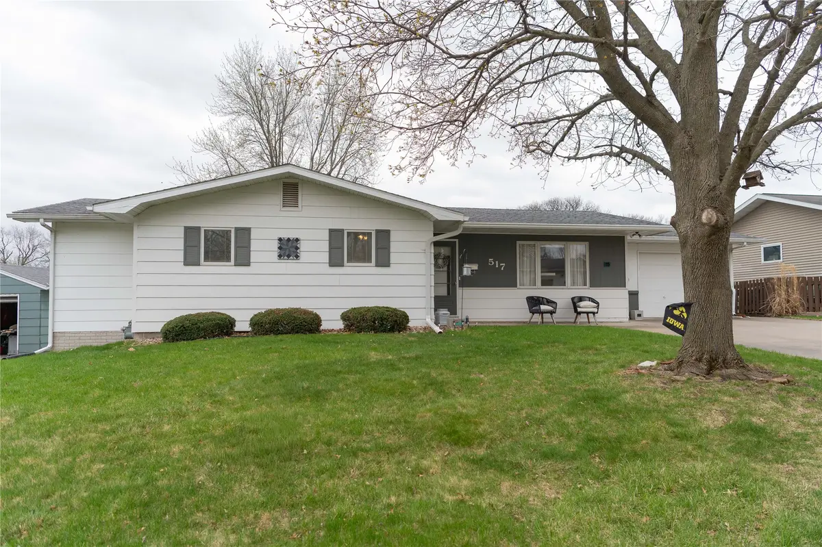 517 Madison Street, Pella, IA 50219 - #1