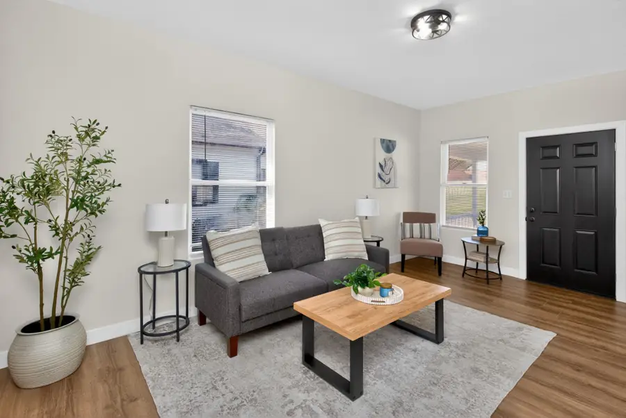 1443 17th Street, Des Moines, IA 50314 - #3