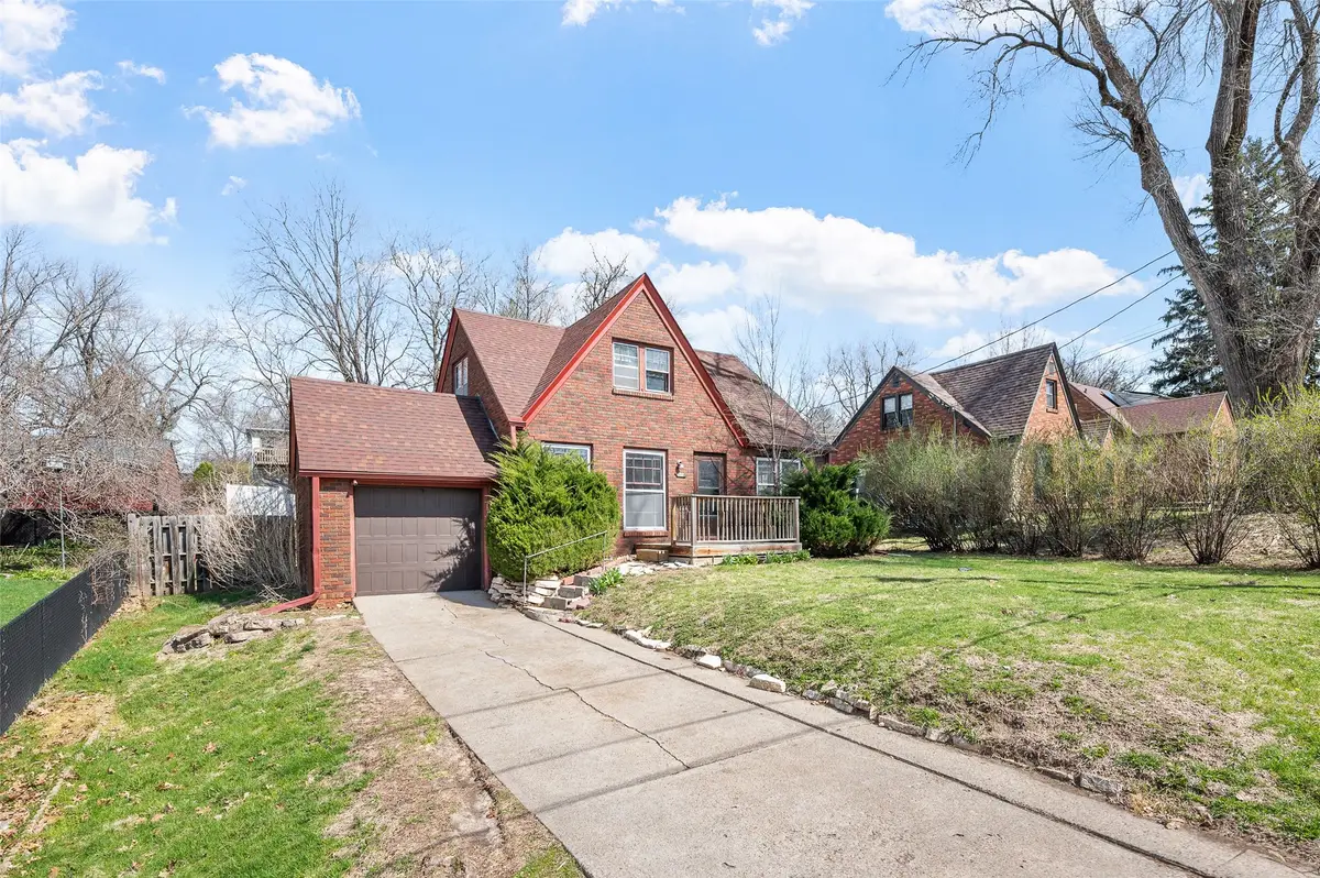 6531 Elmcrest Drive, Windsor Heights, IA 50324 - #1