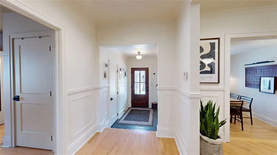 344 51st Street, Des Moines, IA 50312 - #3