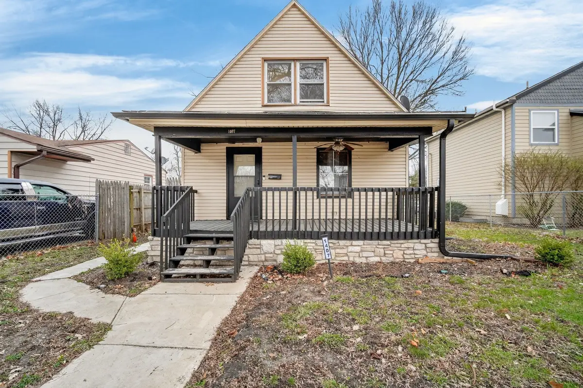 1407 11th Street, Des Moines, IA 50314 - #1