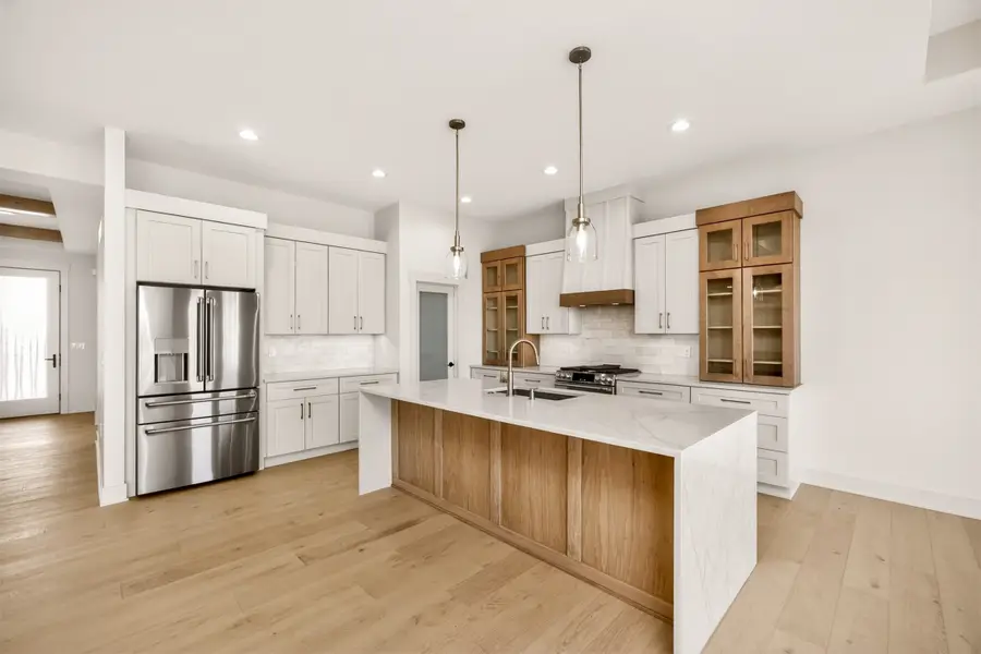 17211 Brookview Drive, Urbandale, IA 50322 - #3