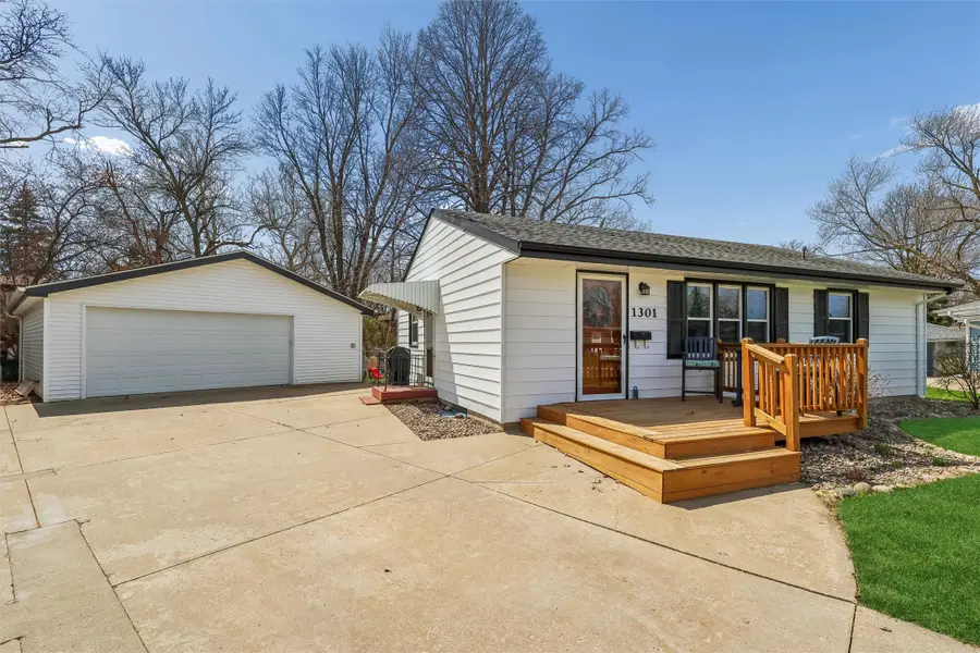 1301 SW Franklin Court, Ankeny, IA 50023 - #2