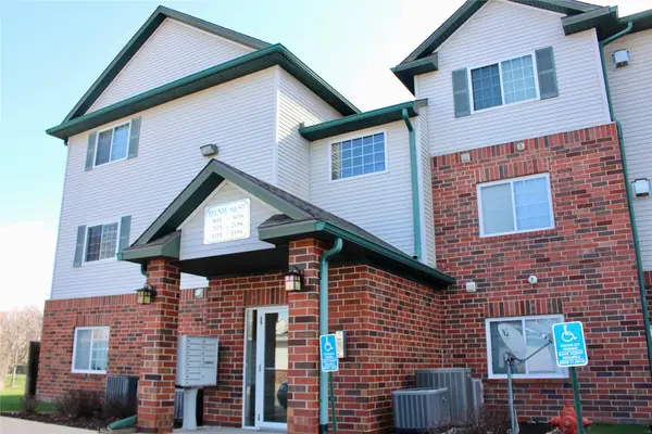 101 NW 8th Street #207, Grimes, IA 50111