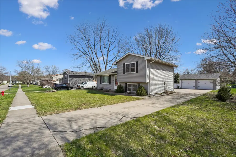 1106 7th Street Nw, Altoona, IA 50009 - #2