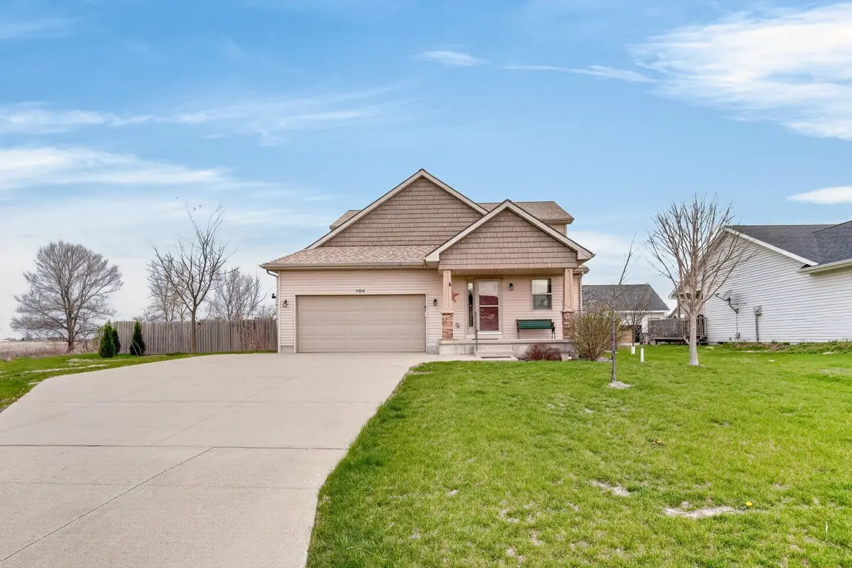 704 N 14th Avenue, Winterset, IA 50273 - #1