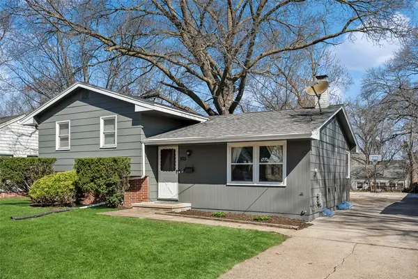 3013 Sheridan Avenue, Des Moines, IA 50310
