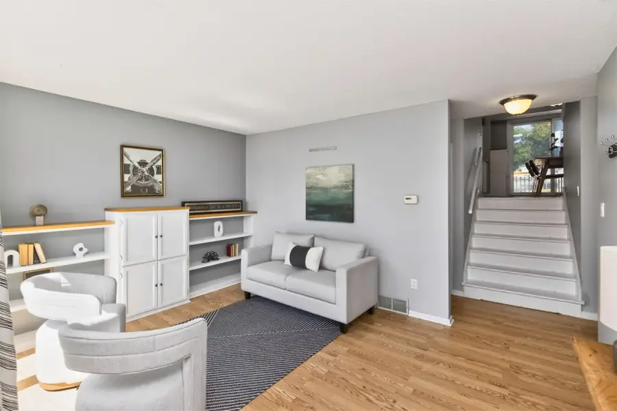 8003 N Walnut Creek Drive, Urbandale, IA 50322 - #3