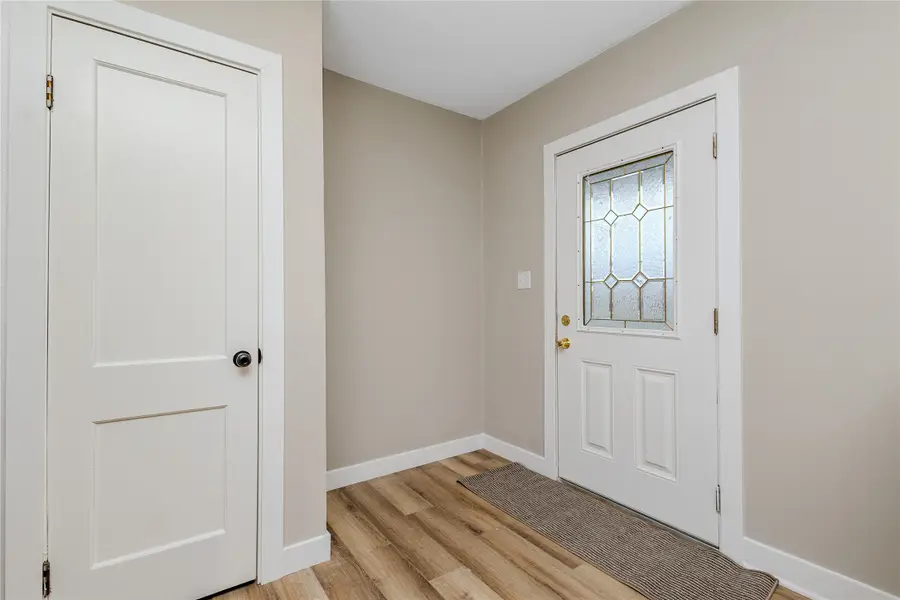 512 E 8th Street N, Newton, IA 50208 - #3