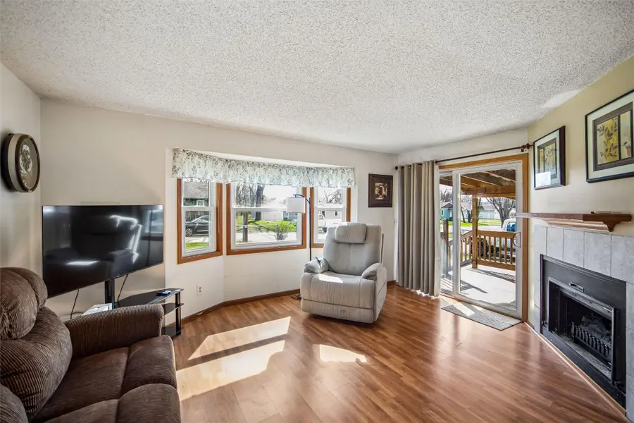 3300 E 37th Street, Des Moines, IA 50317 - #2