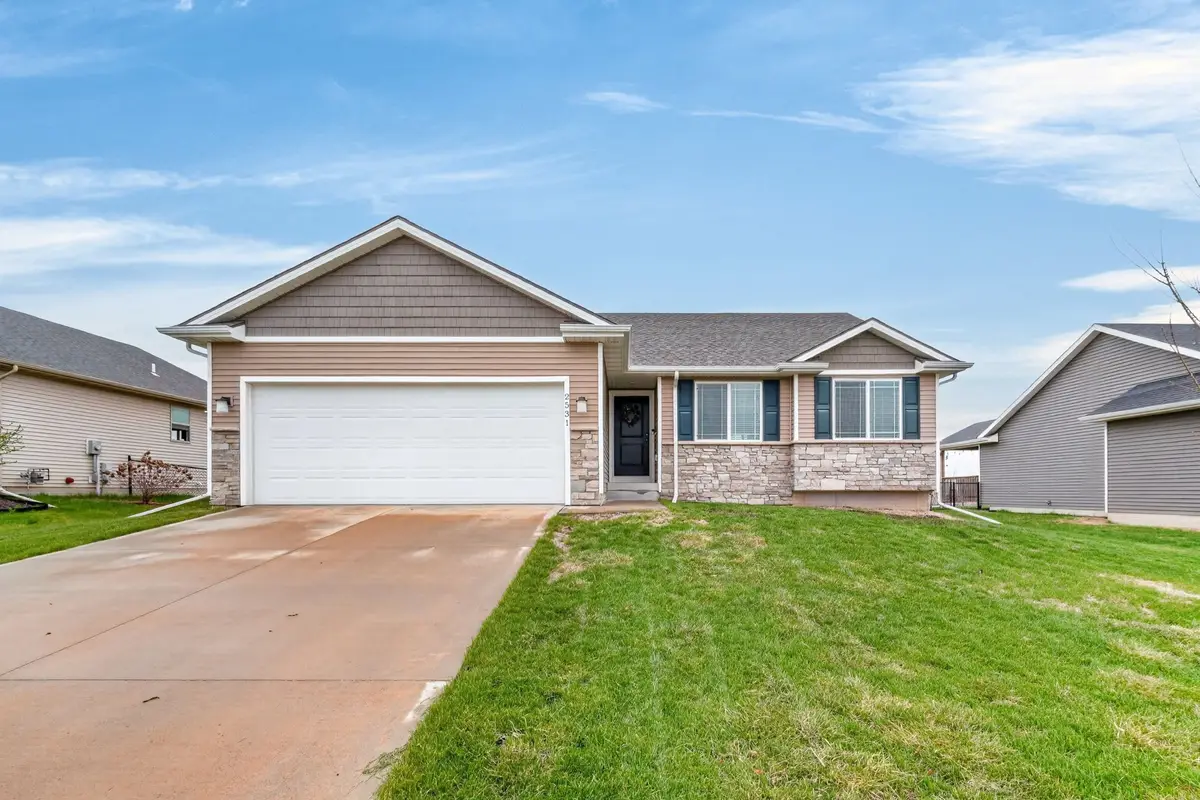 2531 Merle Huff Avenue, Norwalk, IA 50211 - #1