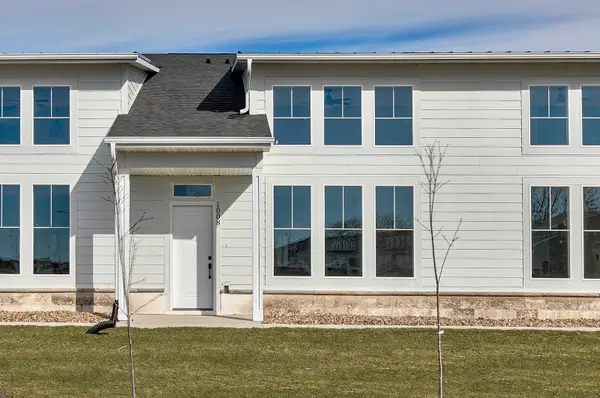 1008 Maple St., Waukee, IA 50263