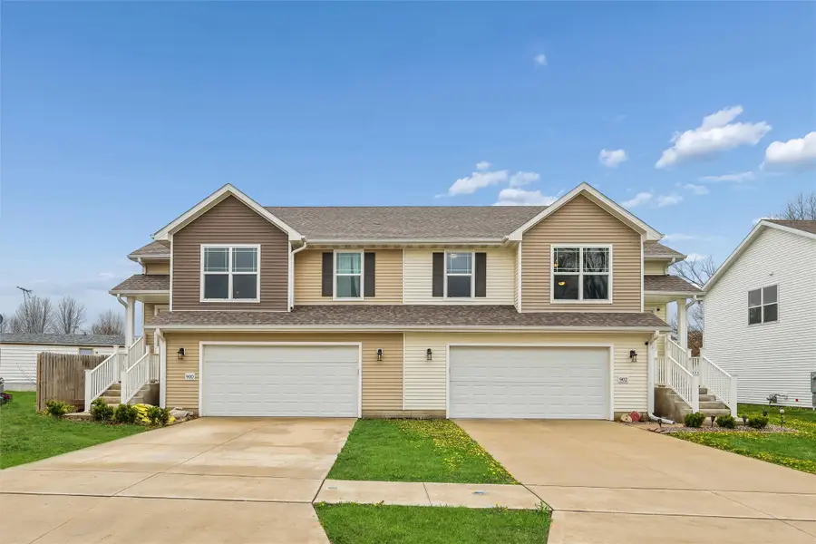 902 E Iowa Avenue, Indianola, IA 50125 - #2