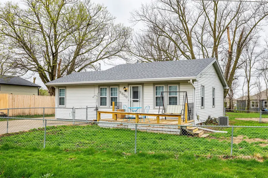 2830 NE 51st Court, Des Moines, IA 50317 - #2