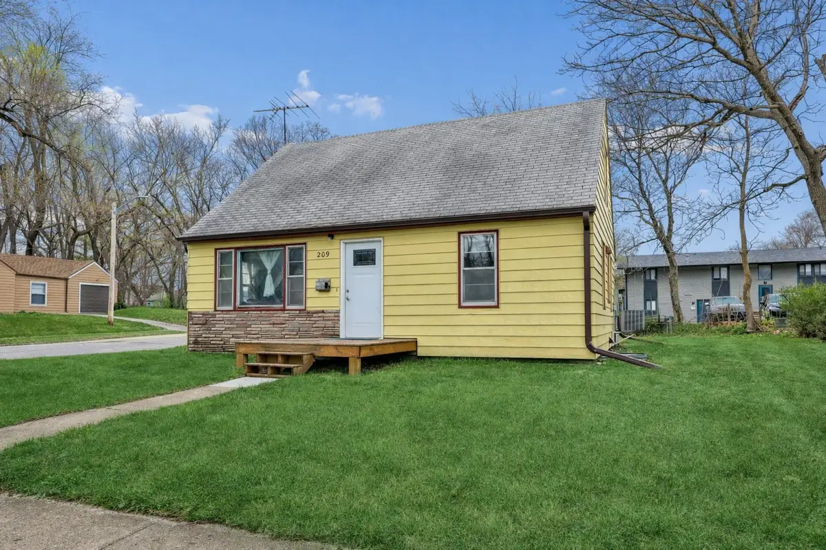 209 N Wilmoth Avenue, Ames, IA 50014 - #1