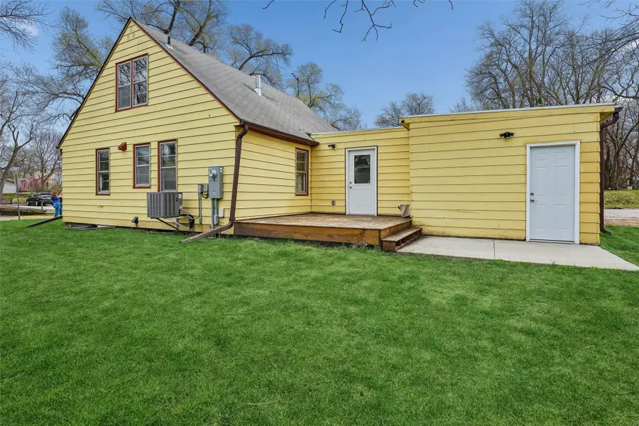 209 N Wilmoth Avenue, Ames, IA 50014 - #3