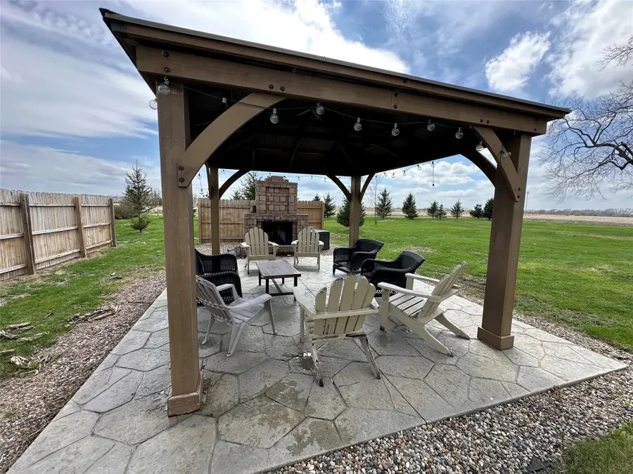 1806 N 8th Avenue, Winterset, IA 50273 - #3