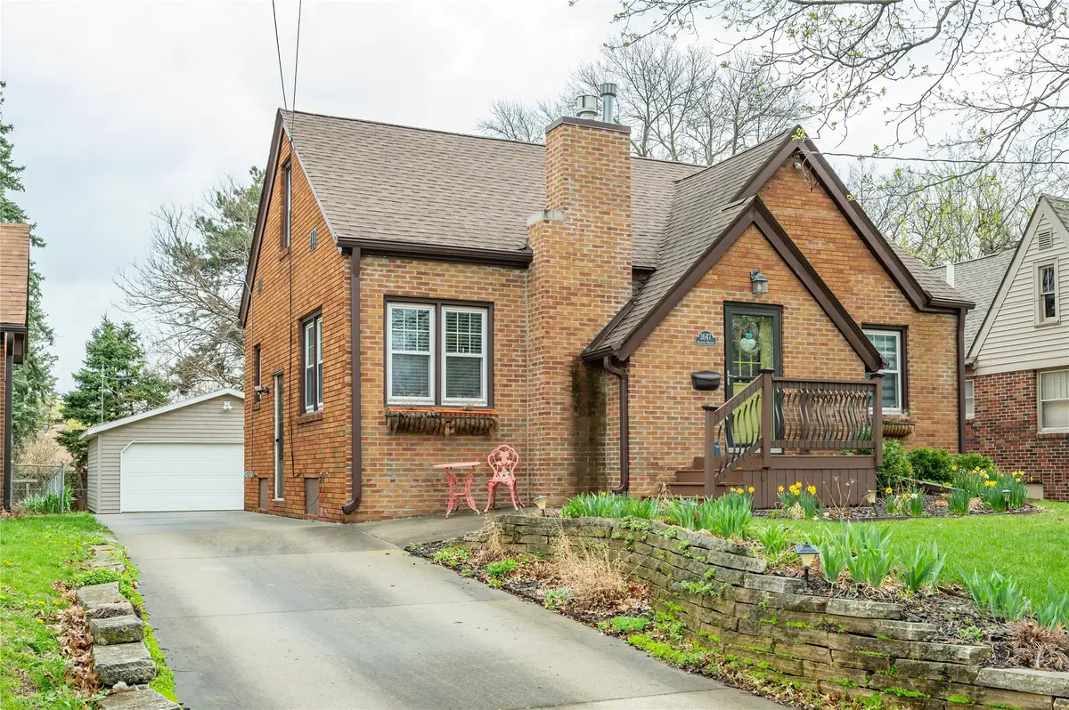 1647 Beaver Avenue, Des Moines, IA 50310 - #1