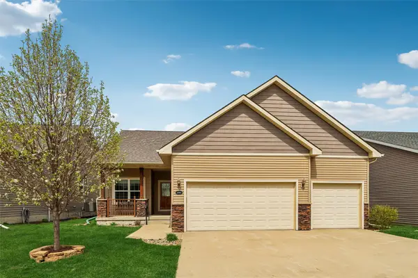 13005 Greenbelt Drive, Urbandale, IA 50323