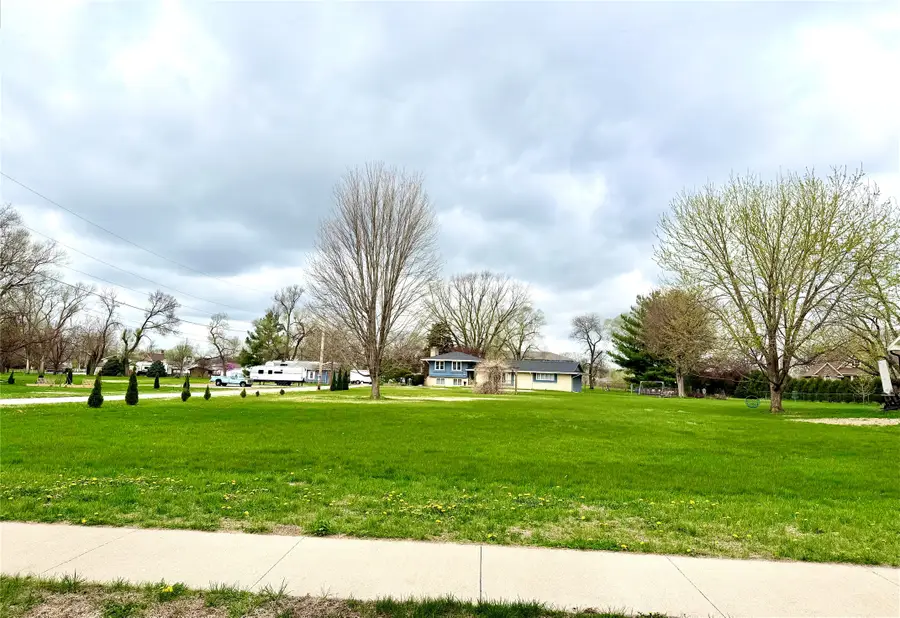 5768 NW 54th Court, Johnston, IA 50131 - #2