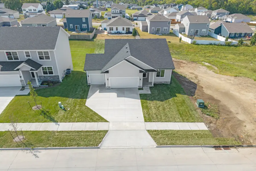 2540 E 50th Court, Des Moines, IA 50317 - #2