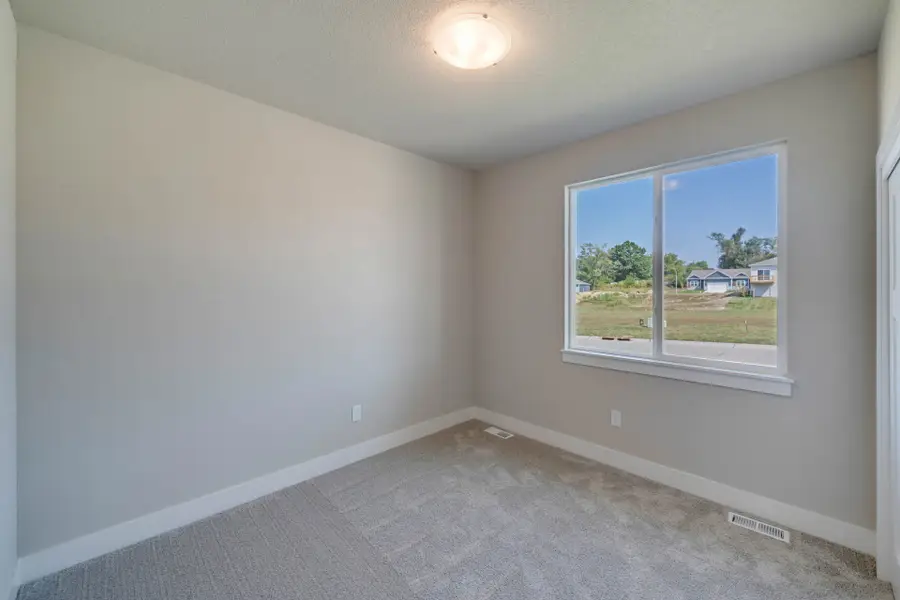 2540 E 50th Court, Des Moines, IA 50317 - #3