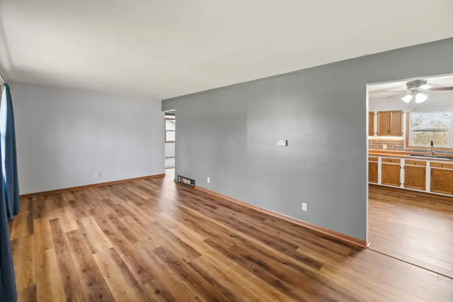 415 N 9th Street, Carlisle, IA 50047 - #2