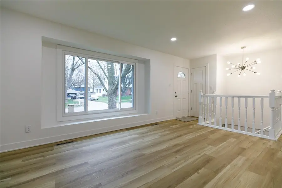 4412 63rd Street, Urbandale, IA 50322 - #2