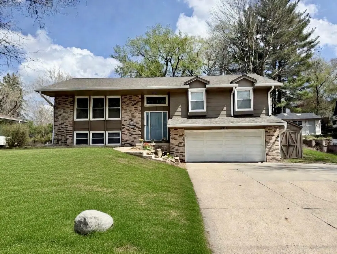 1161 23rd Street, West Des Moines, IA 50266 - #1