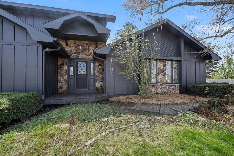 1207 Bruce Lane, Pella, IA 50219 - #2