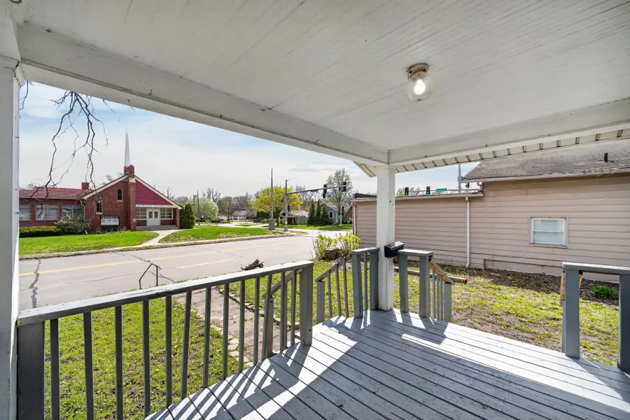 4004 2nd Avenue, Des Moines, IA 50313 - #2